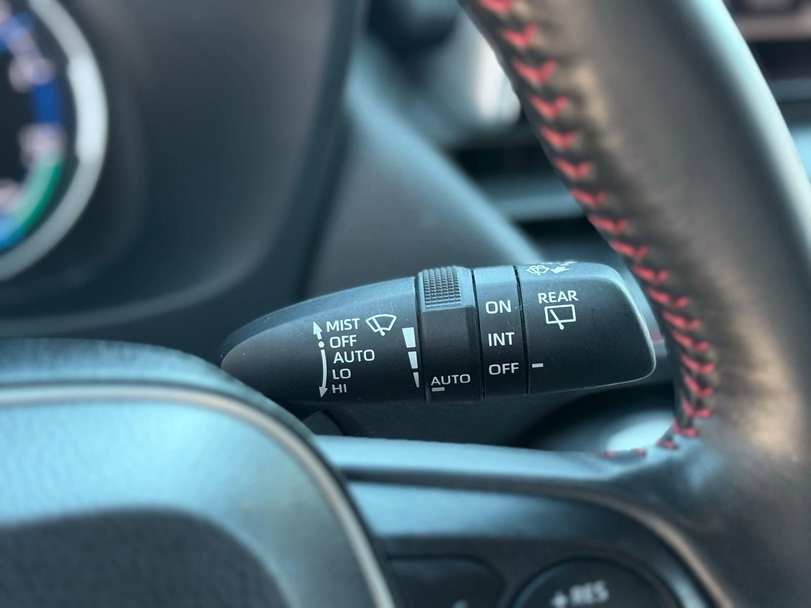 Used 2023 Toyota RAV4 SE w/ Weather & Moonroof Package image 54