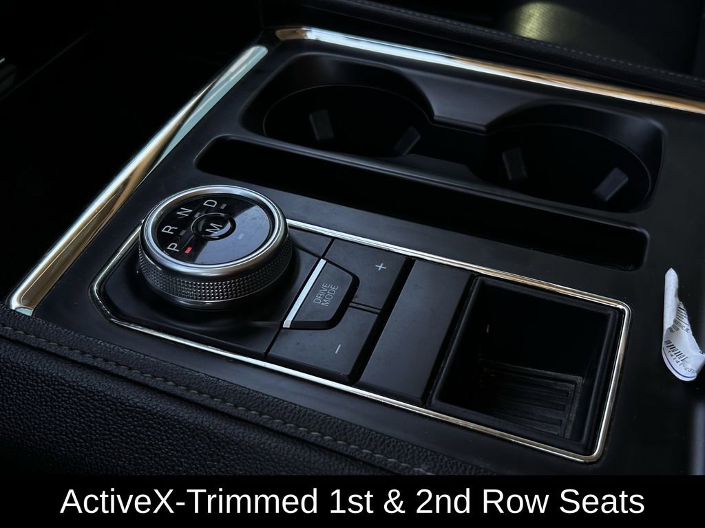 Used 2024 Ford Expedition Max XLT image 19