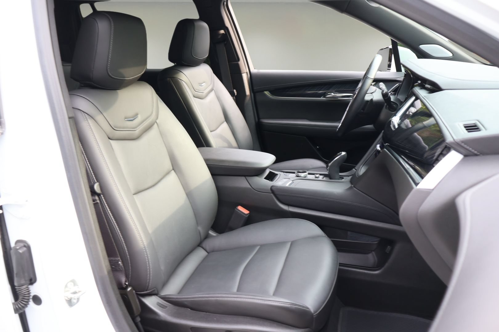 Certified 2024 Cadillac XT6 Premium Luxury FWD image 20