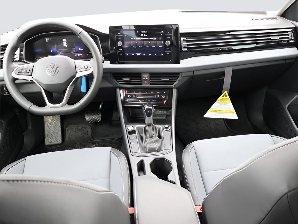 Used 2025 Volkswagen Jetta SE image 17