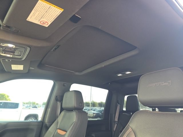 Used 2020 GMC Sierra 2500 AT4 w/ AT4 Premium Package AWD/4WD image 11