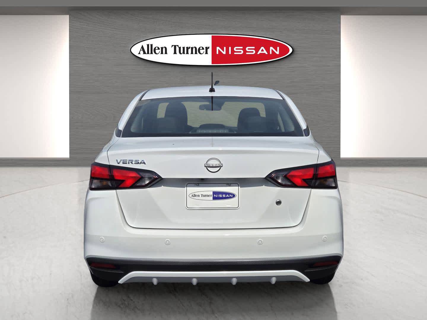 Used 2025 Nissan Versa S w/ Trunk Package FWD image 7