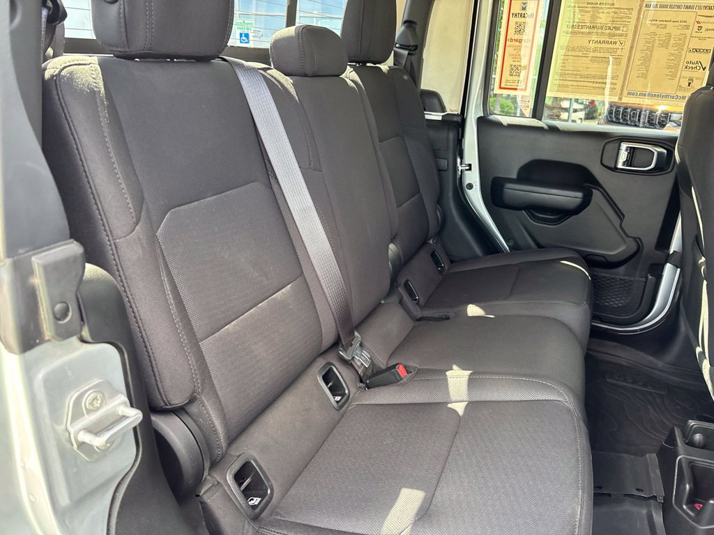 Used 2023 Jeep Gladiator Sport AWD/4WD image 21