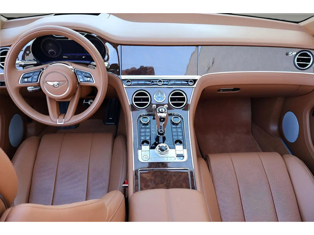 Certified 2024 Bentley Continental GT AWD/4WD image 4