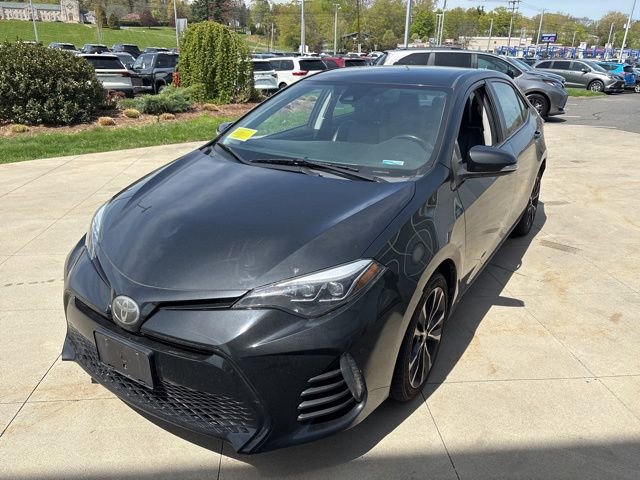Used 2019 Toyota Corolla SE FWD image 3