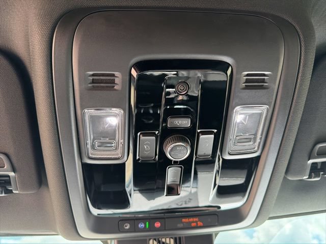 Used 2026 GMC Yukon XL Denali w/ LPO, Floor Liner Package AWD/4WD image 17