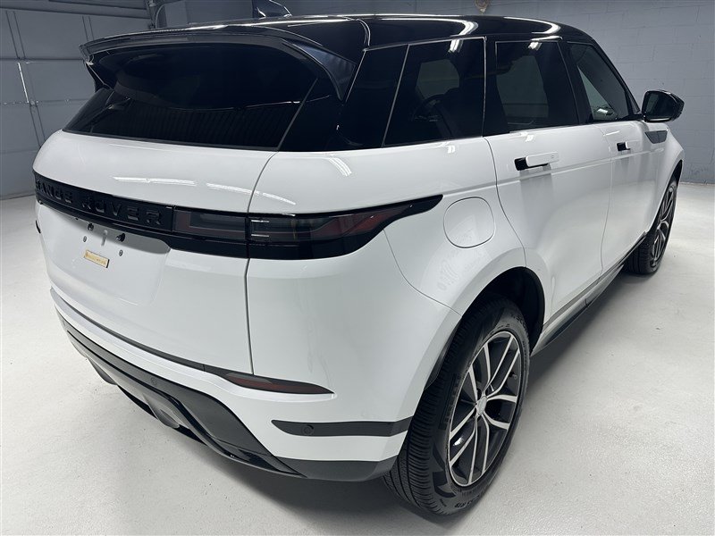 Used 2024 Land Rover Range Rover Evoque Dynamic SE AWD/4WD image 7