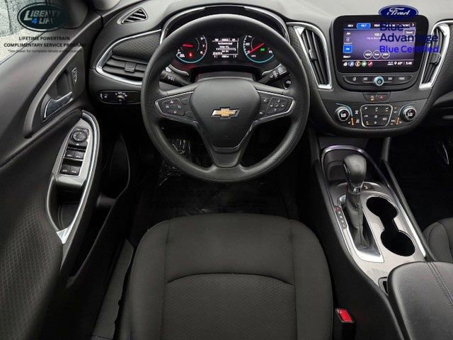Used 2021 Chevrolet Malibu LT image 27