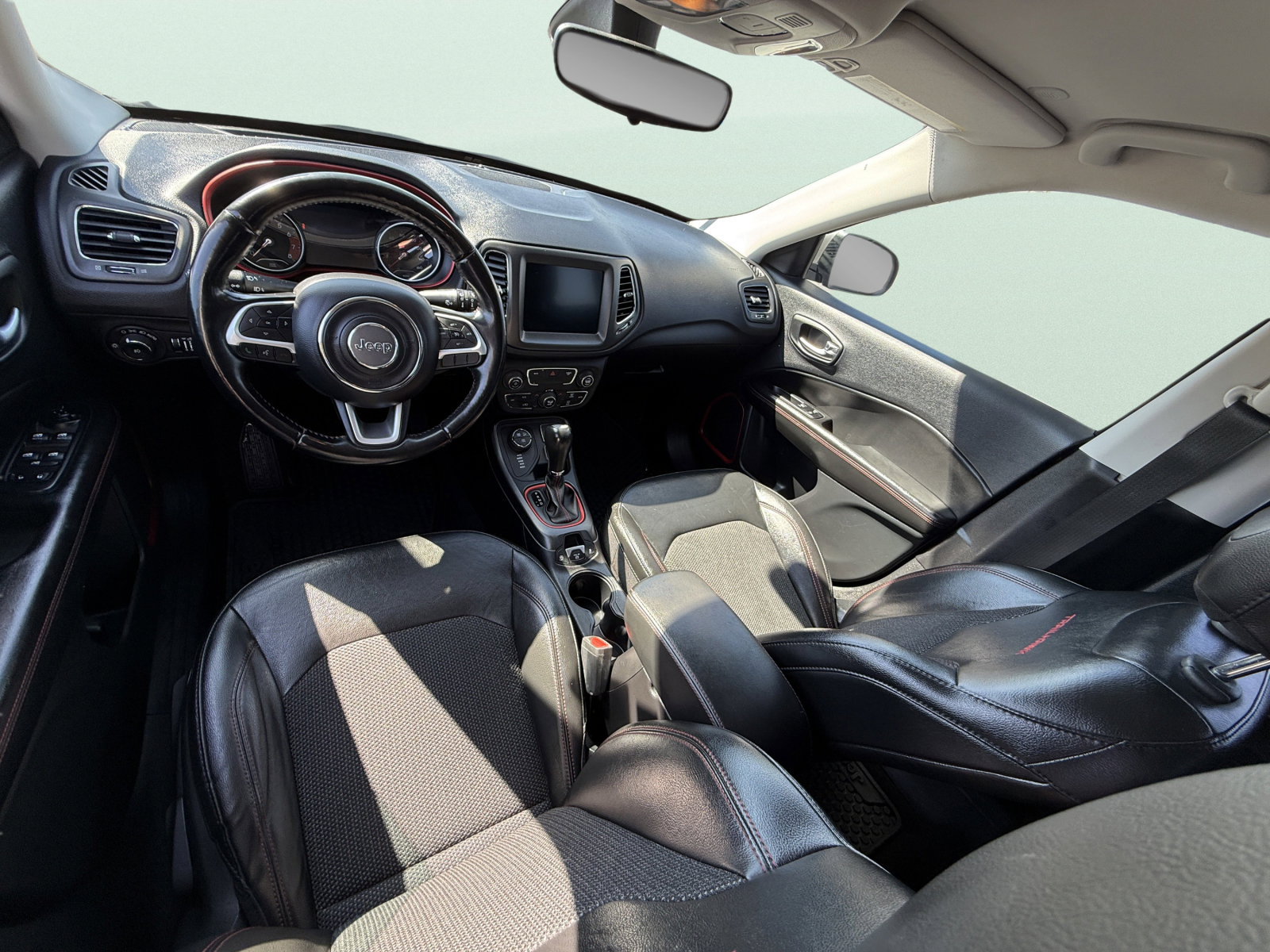 Used 2020 Jeep Compass Trailhawk w/ Cold Weather Group AWD/4WD image 10