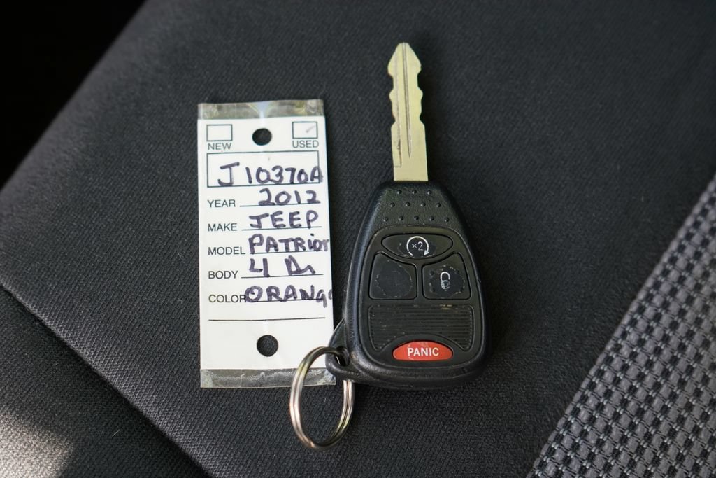 Used 2012 Jeep Patriot Latitude FWD image 29