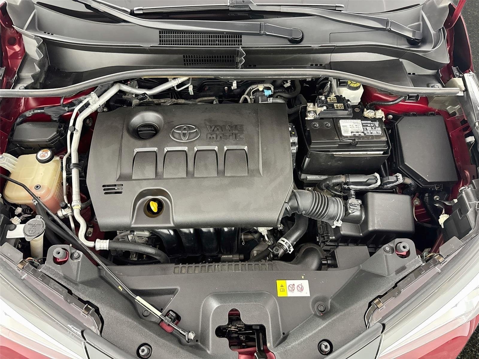 Used 2019 Toyota C-HR LE FWD image 28