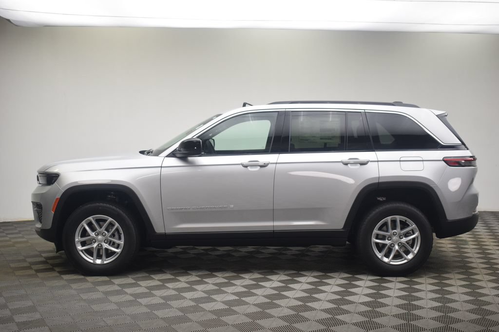 New 2026 Jeep Grand Cherokee Laredo X AWD/4WD image 13