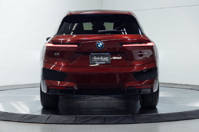 Certified 2024 BMW iX xDrive50 w/ Premium Package AWD/4WD image 7