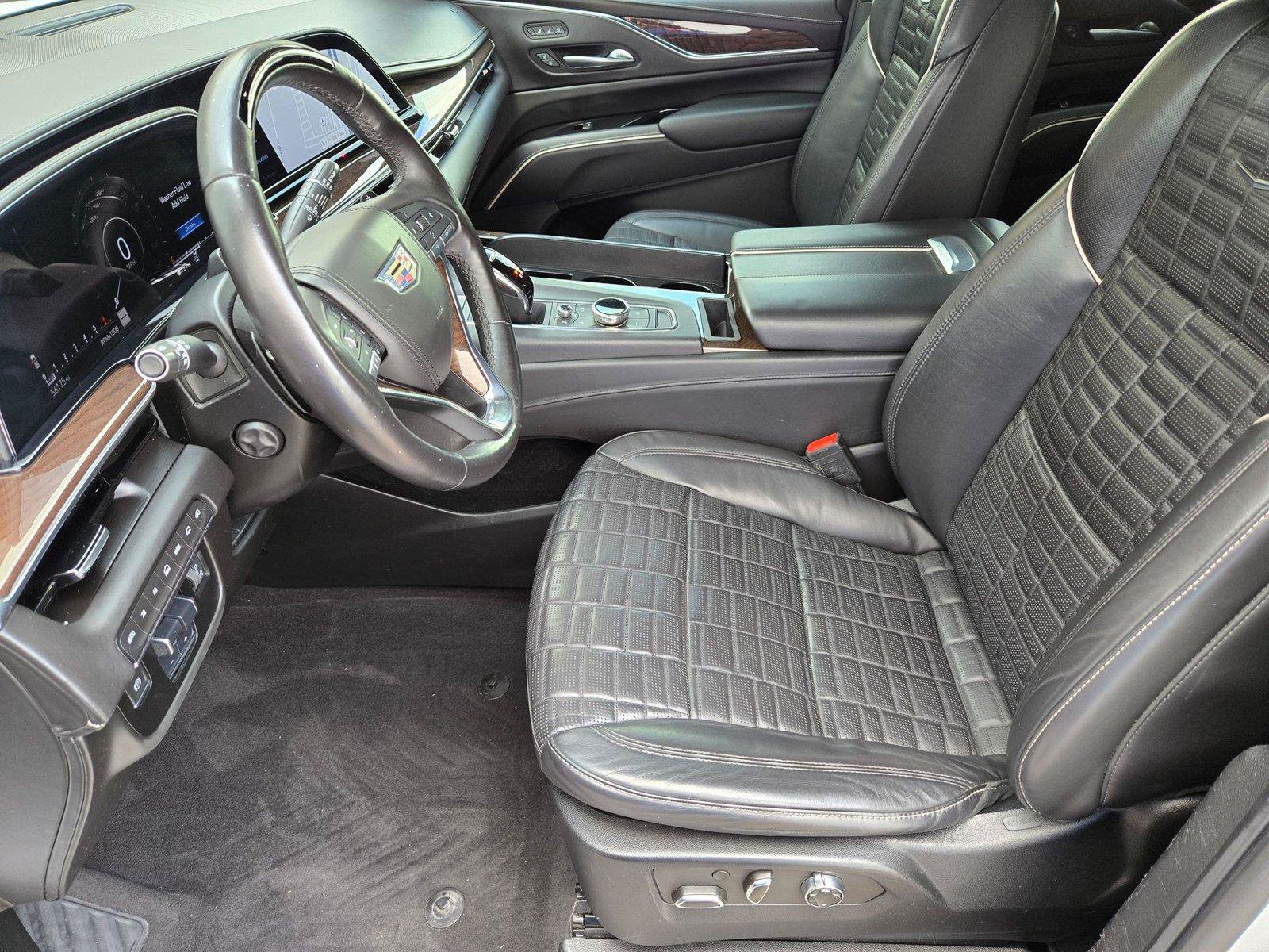 Used 2023 Cadillac Escalade Sport Platinum AWD/4WD image 11