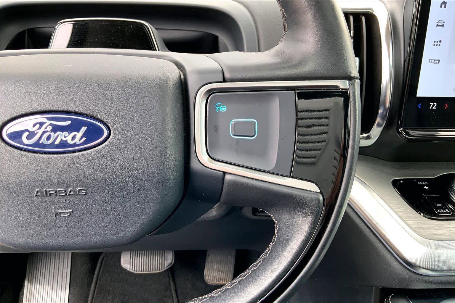 Used 2025 Ford Expedition Max Platinum AWD/4WD image 48