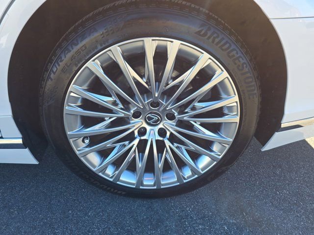 Used 2024 Lexus LS 500 image 22