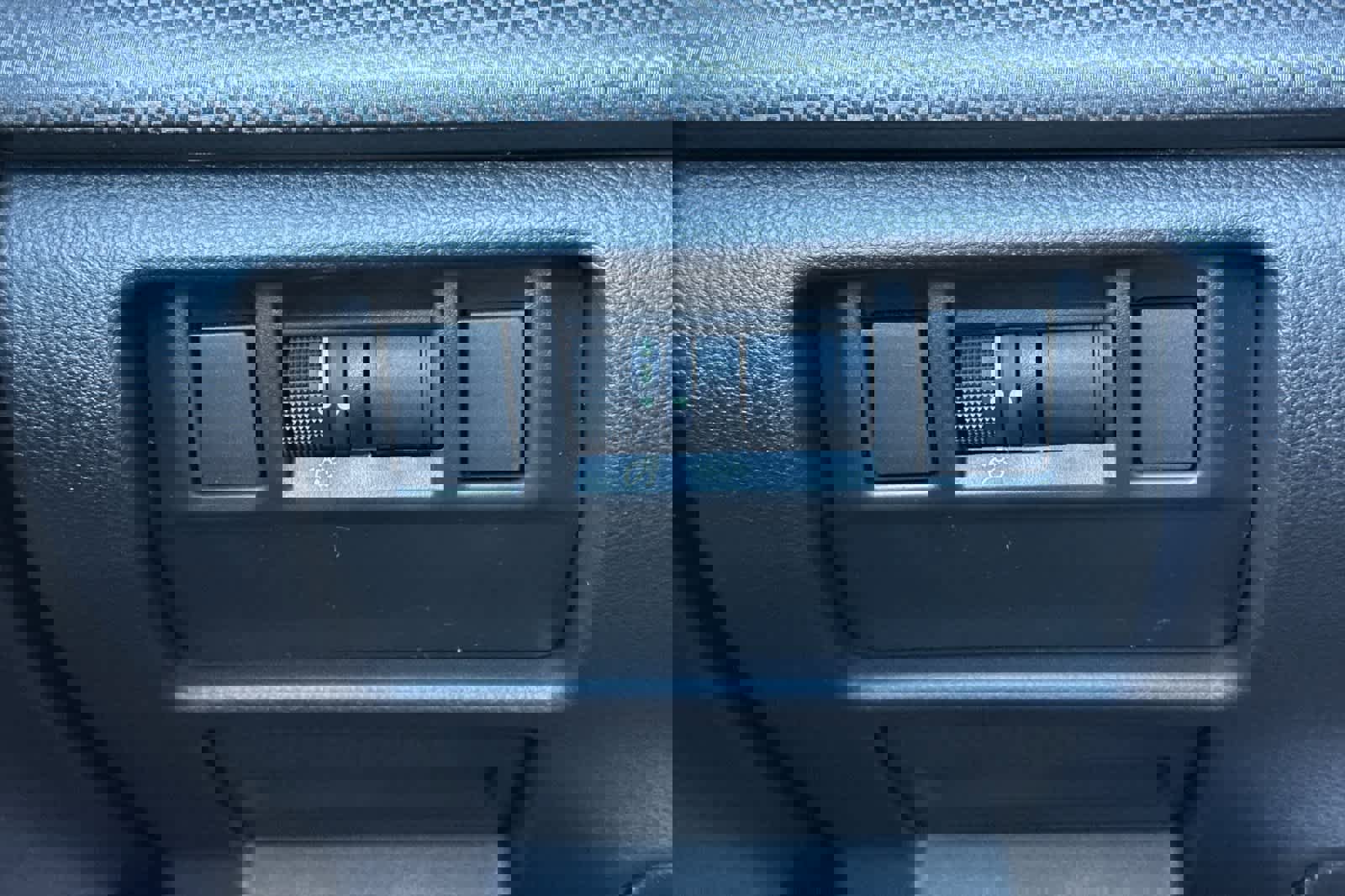 New 2026 Subaru Crosstrek 2.0i Premium image 28