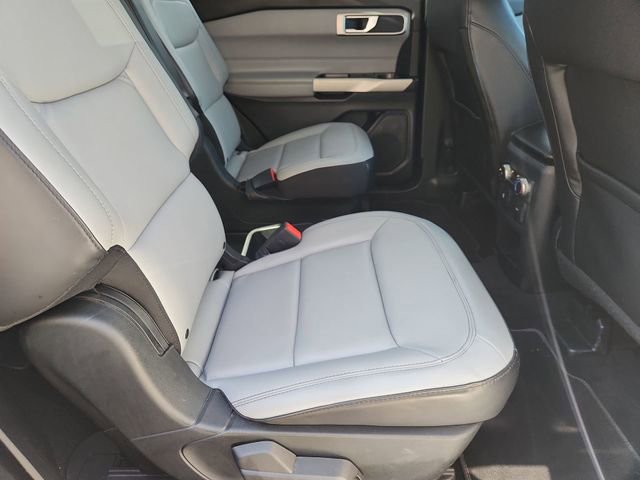 Used 2021 Ford Explorer XLT w/ Equipment Group 202A RWD image 27
