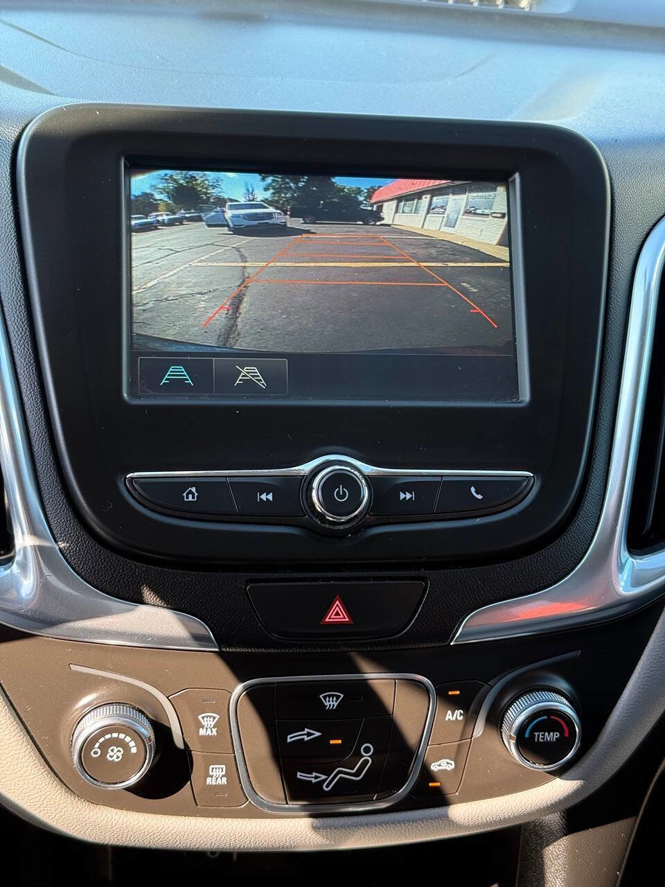 Used 2018 Chevrolet Equinox LS image 13