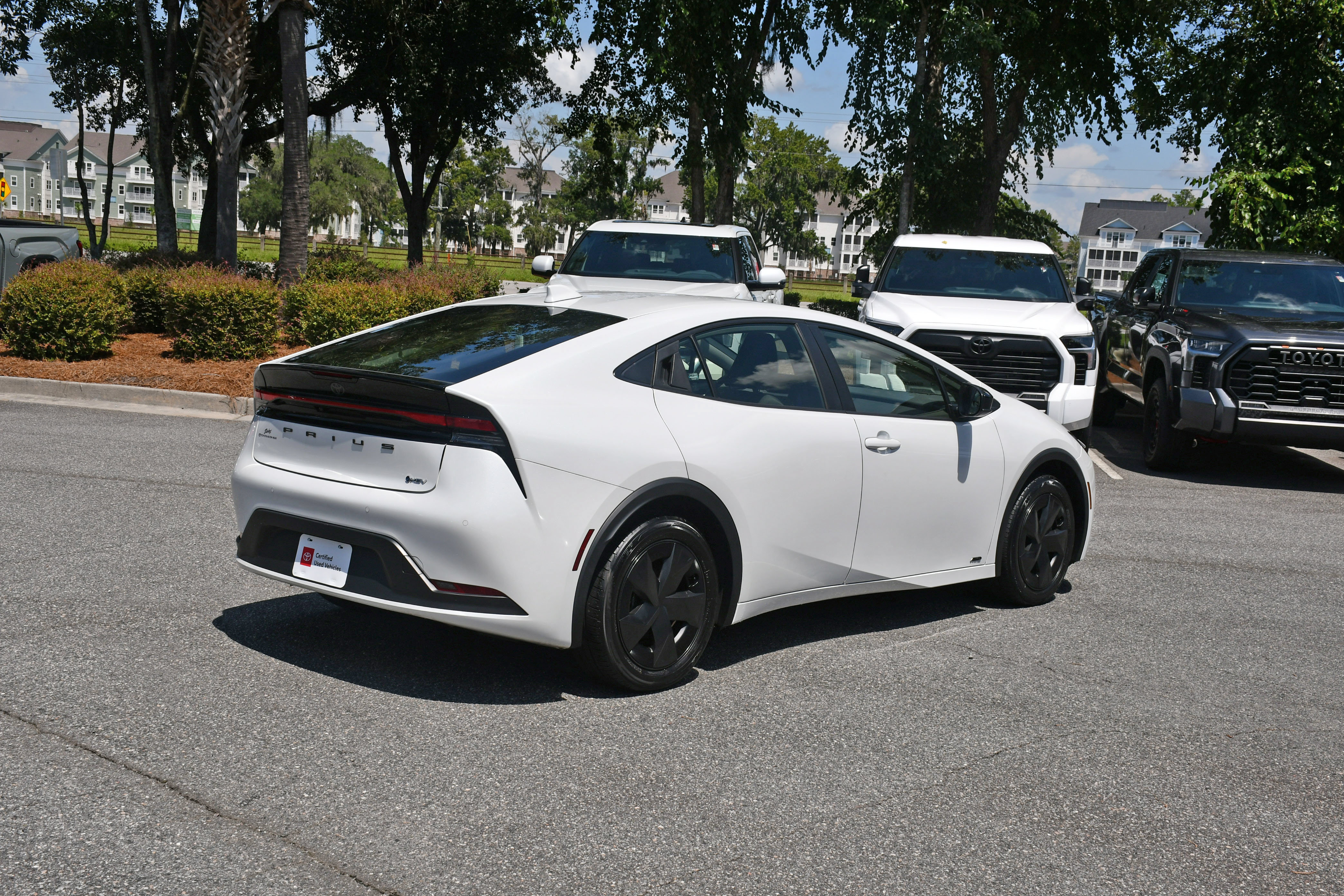 Certified 2024 Toyota Prius LE AWD/4WD image 4