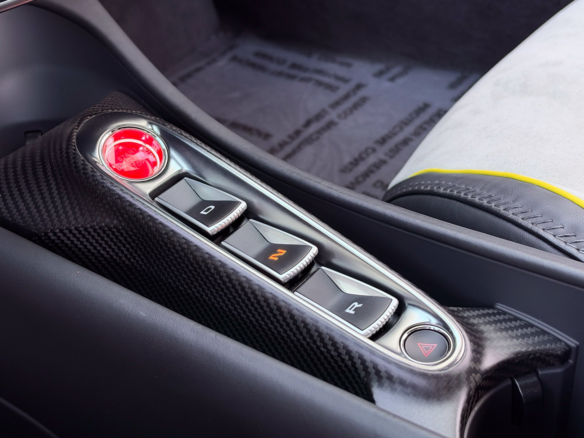 Used 2023 McLaren Artura RWD image 30