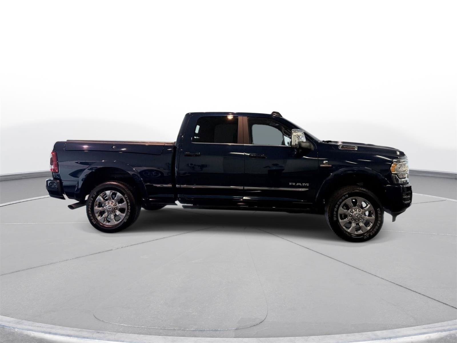 Used 2024 RAM 3500 Limited AWD/4WD image 23