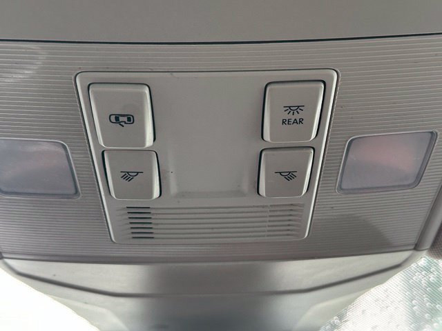 Used 2023 Volkswagen Jetta SE FWD image 36