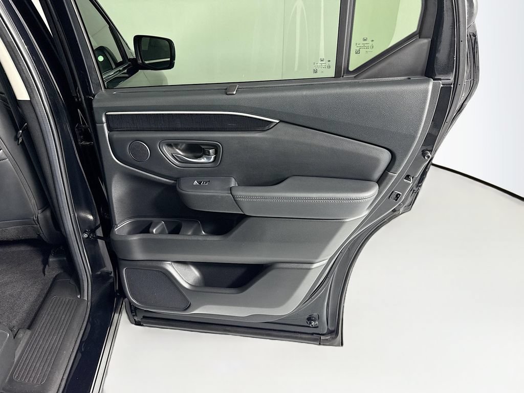 Used 2023 Honda Pilot Elite image 27
