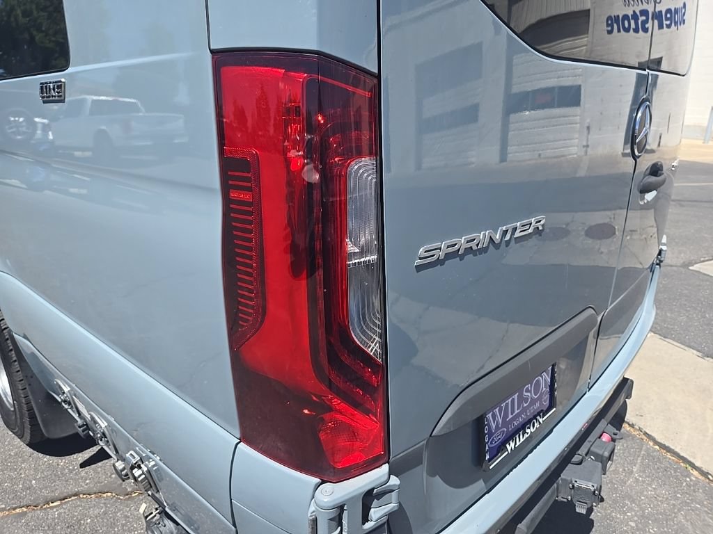 Used 2023 Mercedes-Benz Sprinter 3500 image 35