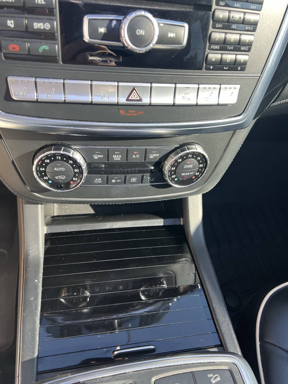 Used 2013 Mercedes-Benz GL 550 4MATIC image 26