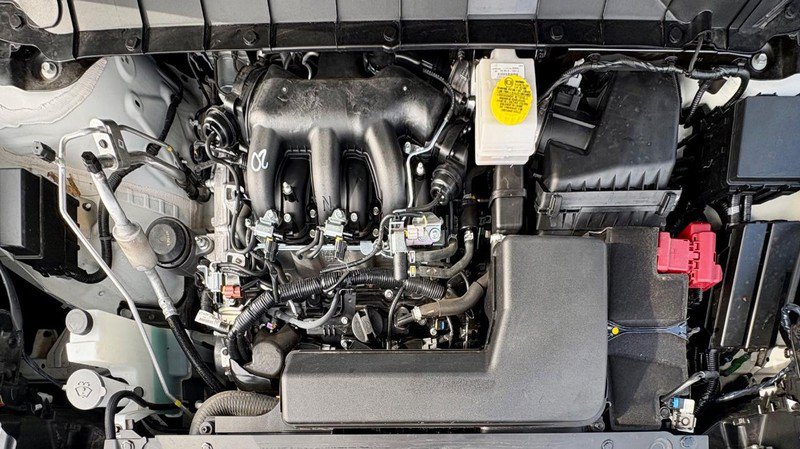 Used 2025 Nissan Pathfinder Platinum w/ Cargo Package FWD image 10