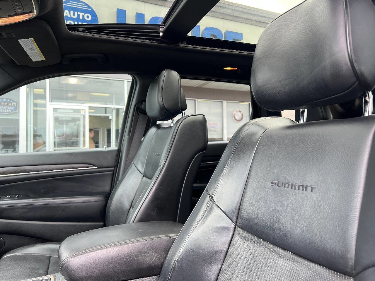 Used 2014 Jeep Grand Cherokee Summit image 16