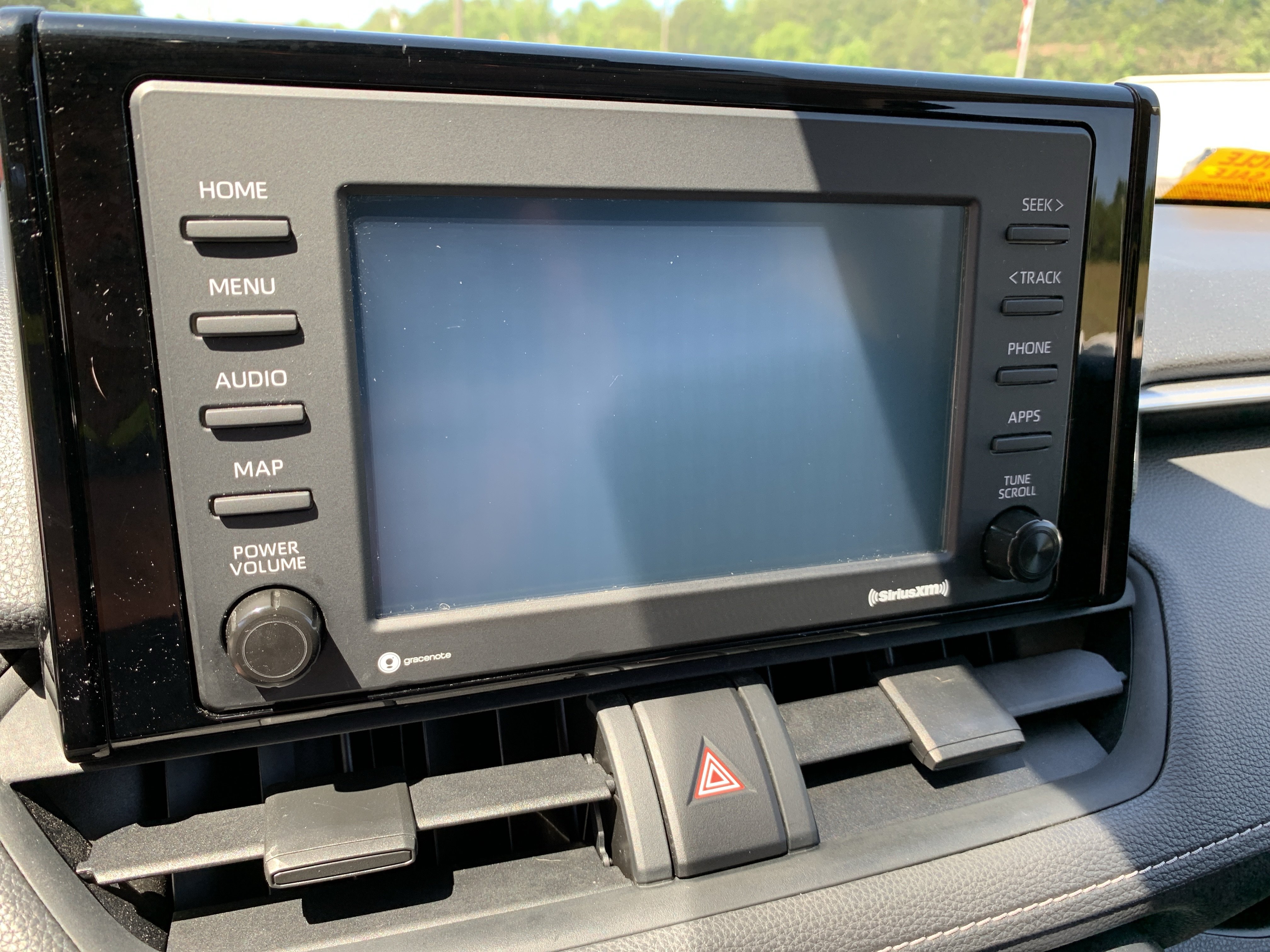 Used 2020 Toyota RAV4 LE w/ Carpet Mat Package AWD/4WD image 27
