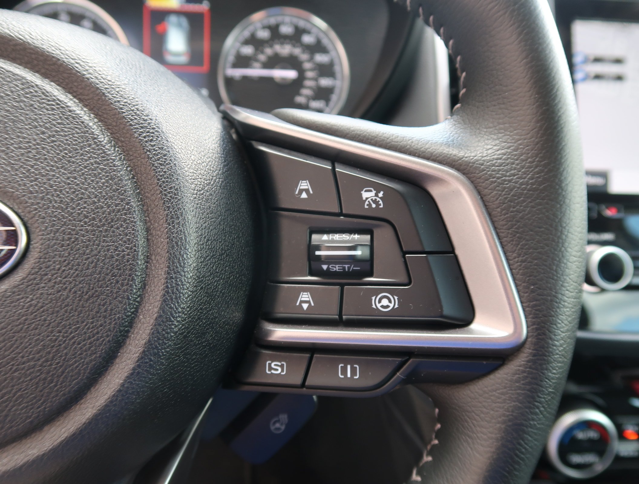 Certified 2023 Subaru Forester Touring AWD/4WD image 19