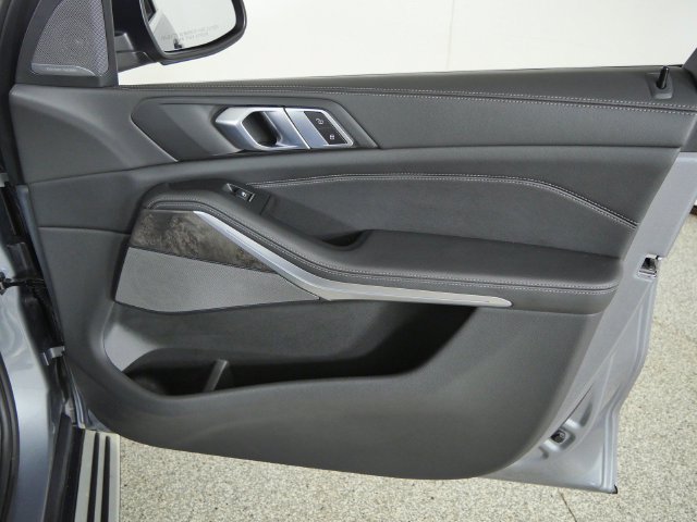 New 2027 Volkswagen Jetta SE FWD image 19