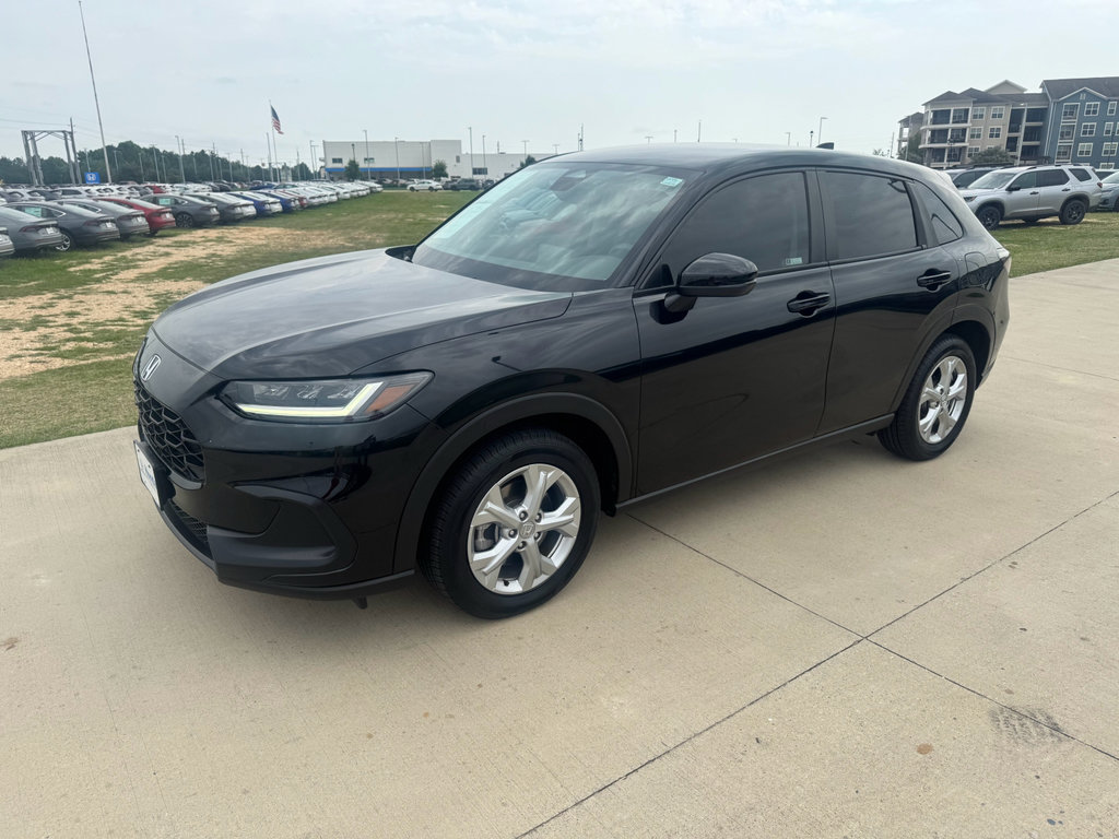Certified 2023 Honda HR-V LX image 4