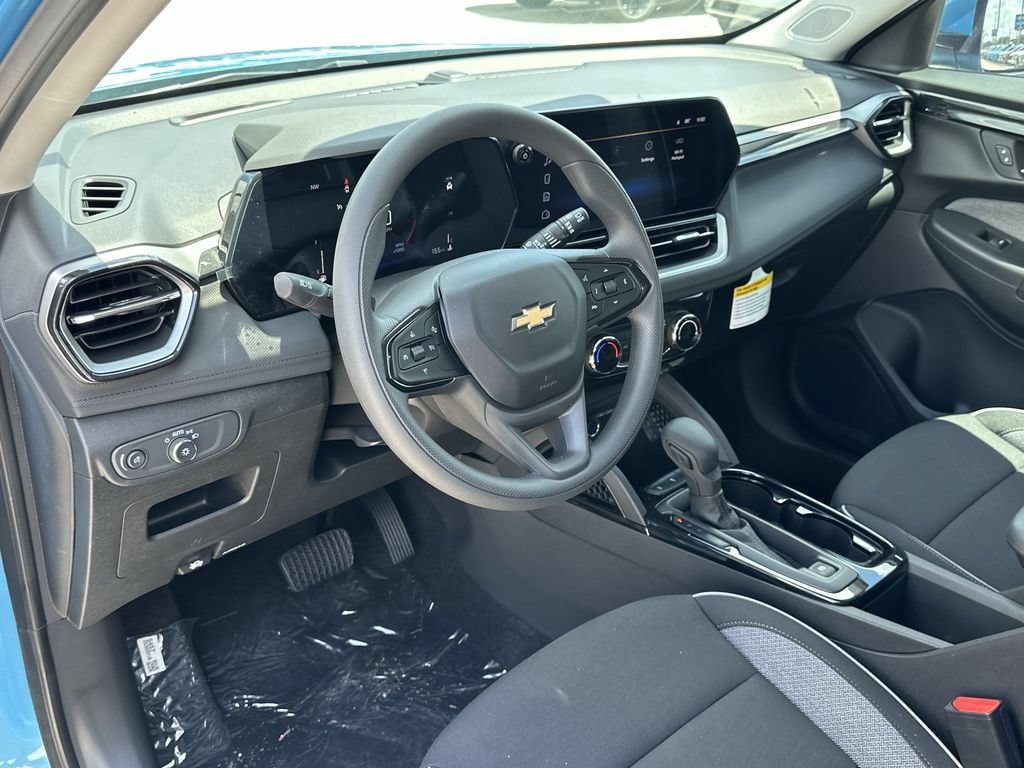 New 2026 Chevrolet TrailBlazer LT w/ Driver Confidence Package FWD image 12