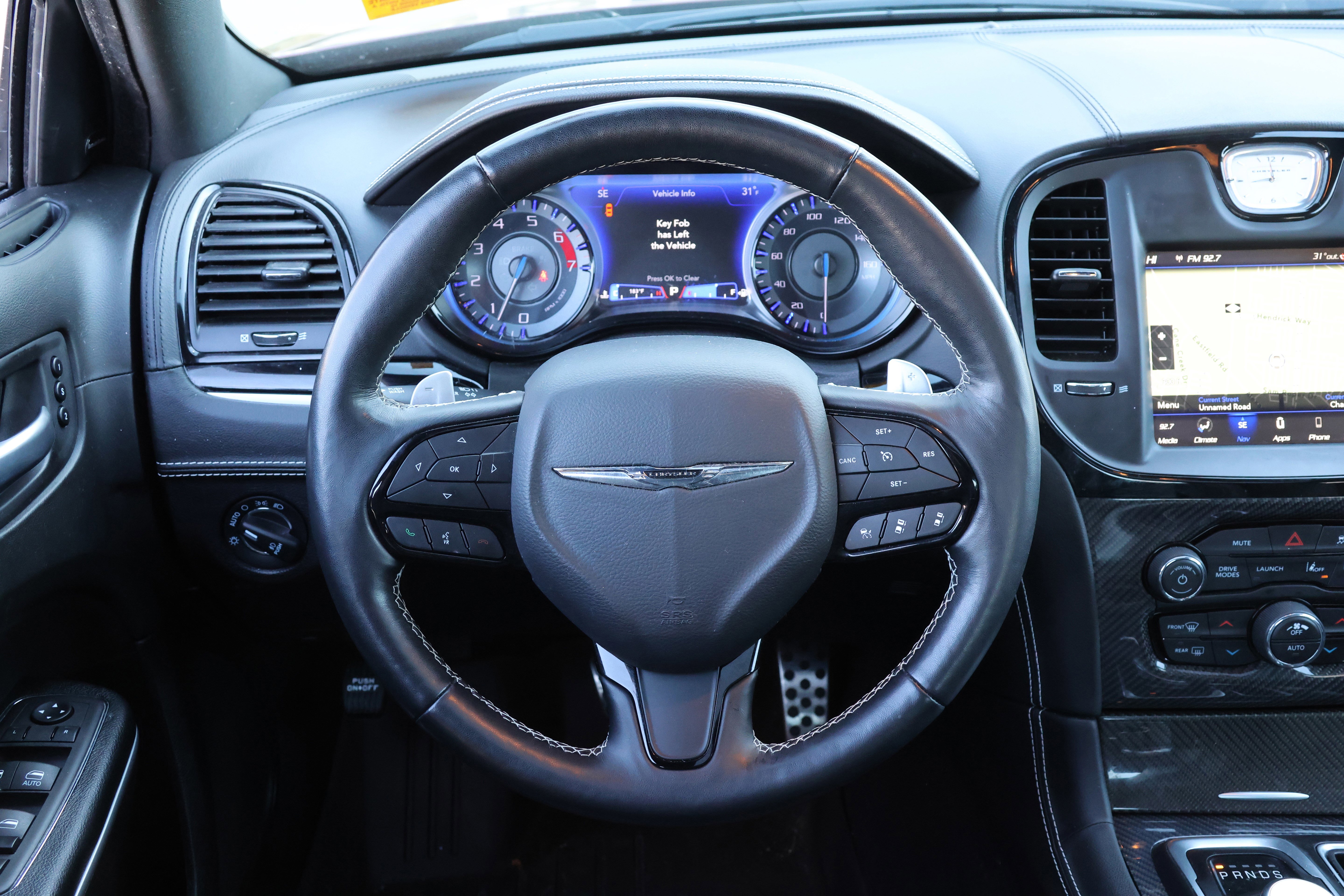 Used 2023 Chrysler 300 C image 18