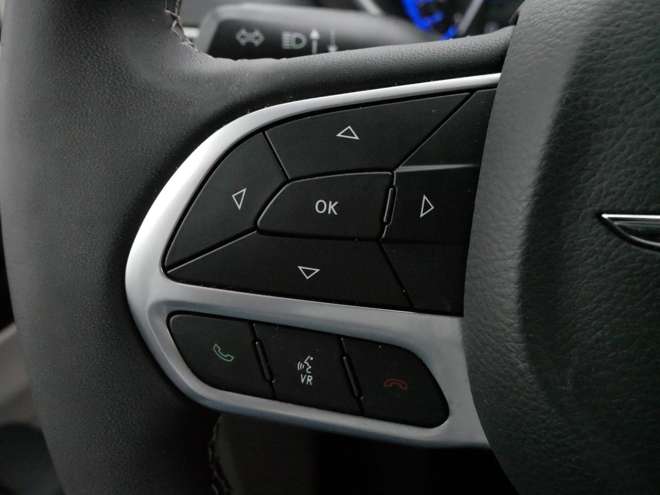 Used 2024 Chrysler Pacifica Touring-L image 26