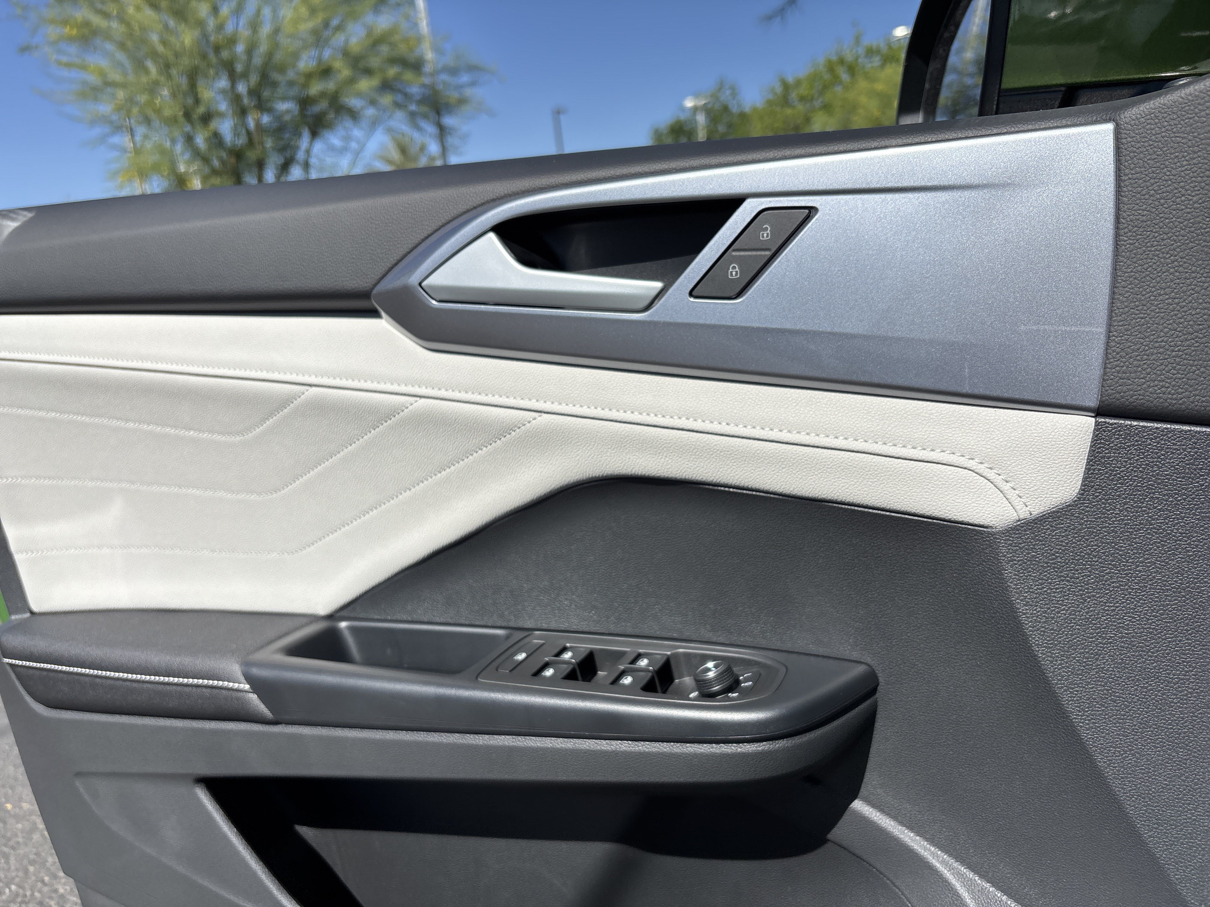 New 2026 Volkswagen Taos SEL AWD/4WD image 18