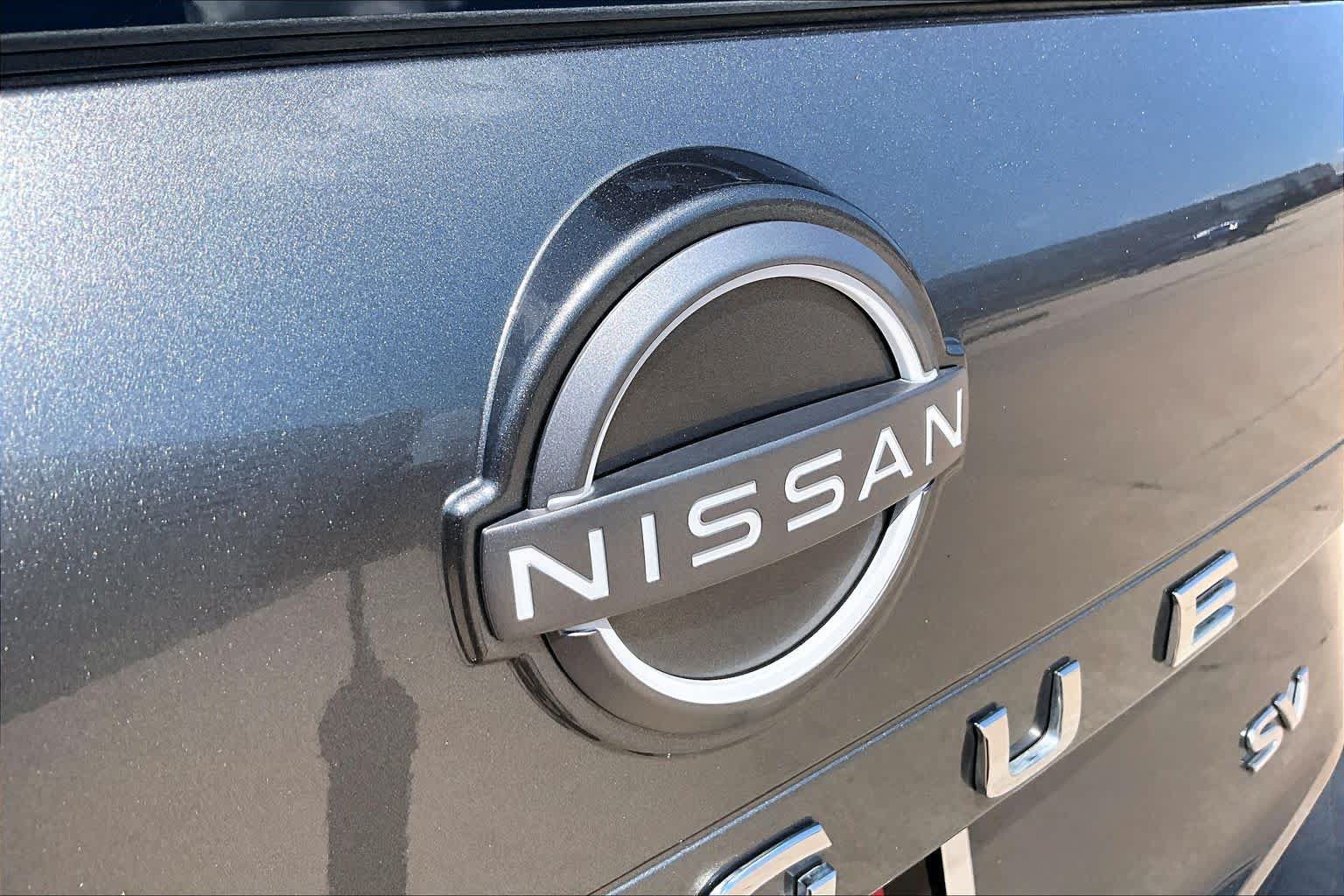 Certified 2023 Nissan Rogue SV FWD image 28