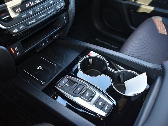 New 2026 Honda Ridgeline Black Edition image 12