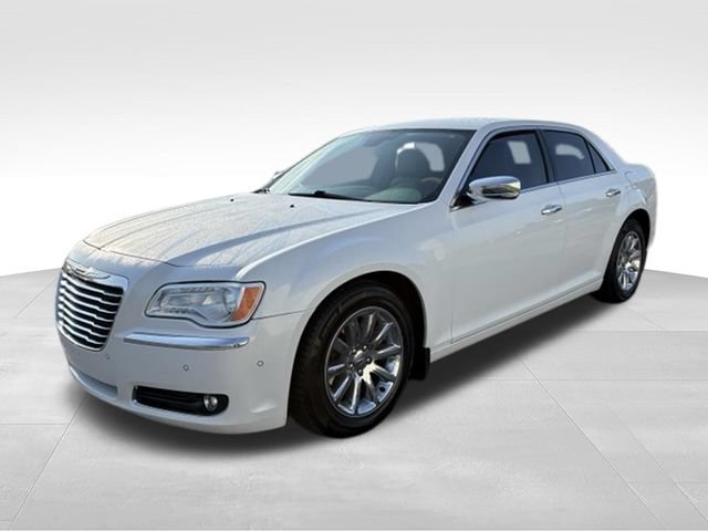 Used 2013 Chrysler 300 C w/ Light Group RWD image 9