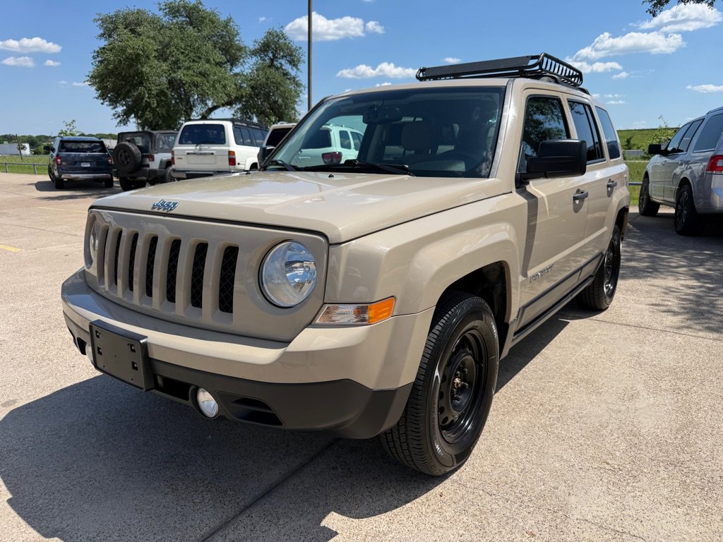 Used 2017 Jeep Patriot Sport AWD/4WD image 3