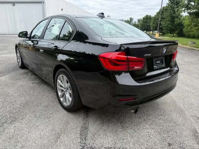 Used 2016 BMW 320i xDrive Sedan AWD/4WD image 9