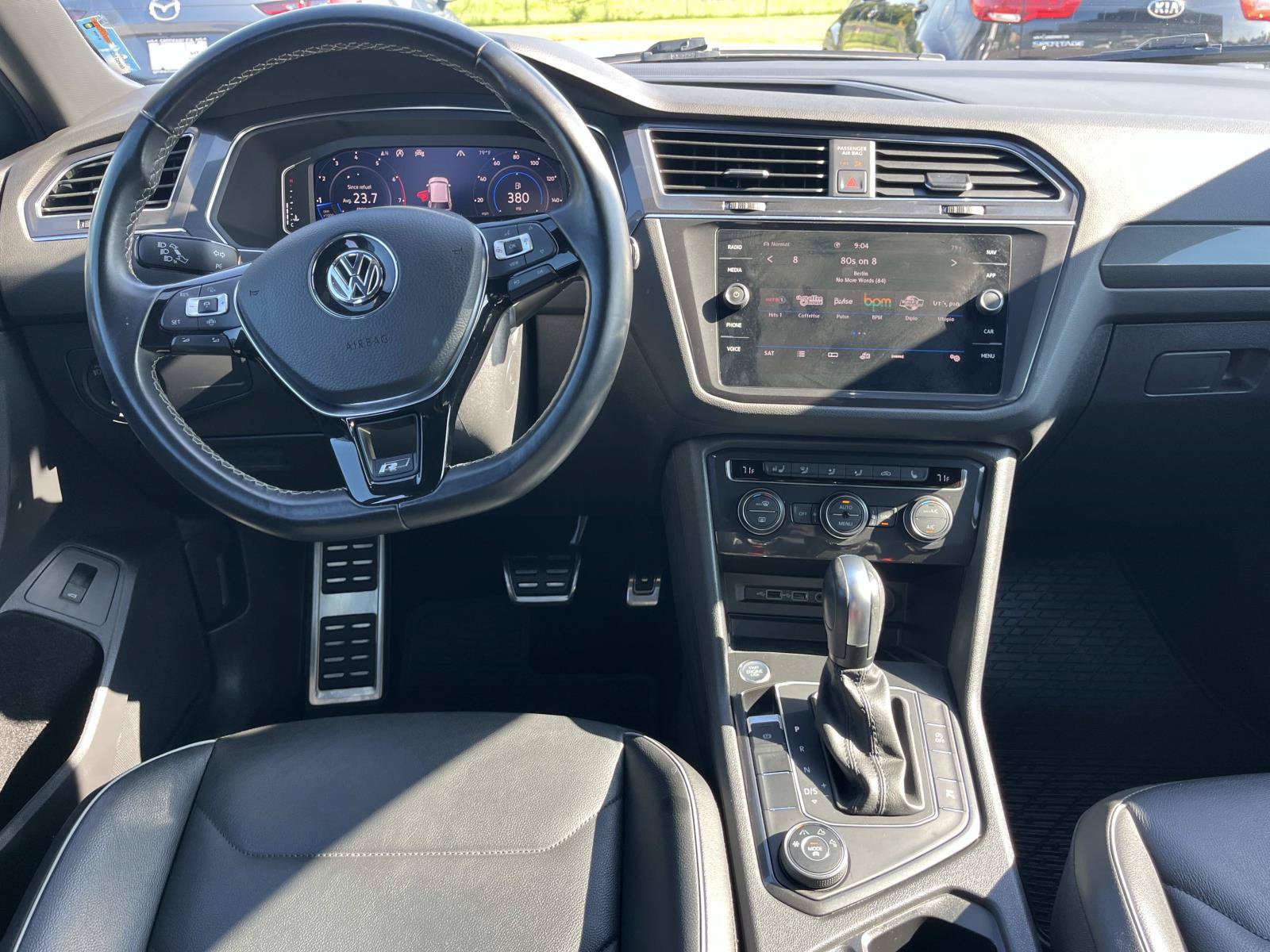 Used 2020 Volkswagen Tiguan SEL Premium R-Line AWD/4WD image 13