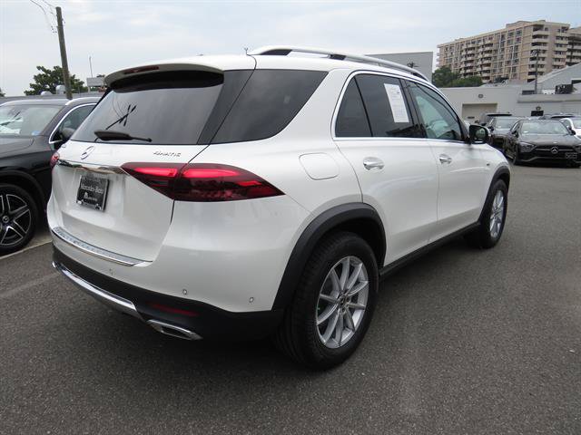 Used 2025 Mercedes-Benz GLE 450e 4MATIC w/ Winter Package image 4