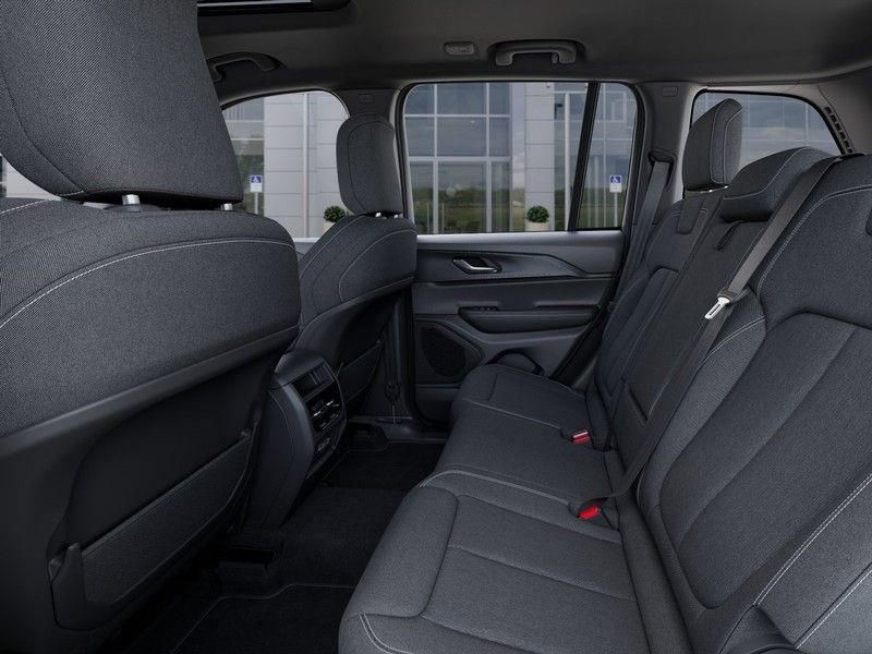 New 2025 Jeep Grand Cherokee Laredo X w/ Luxury Tech Group I image 23