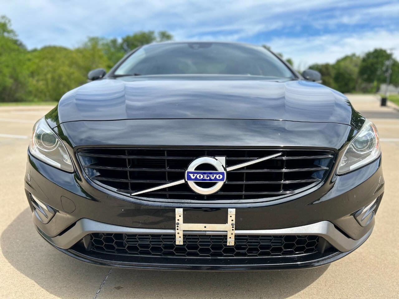 Used 2018 Volvo S60 T5 Dynamic w/ Vision Package image 3