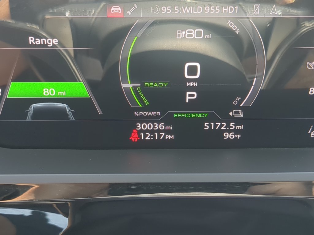 Used 2024 Audi Q8 e-tron Premium Plus w/ Premium Plus Package AWD/4WD image 33